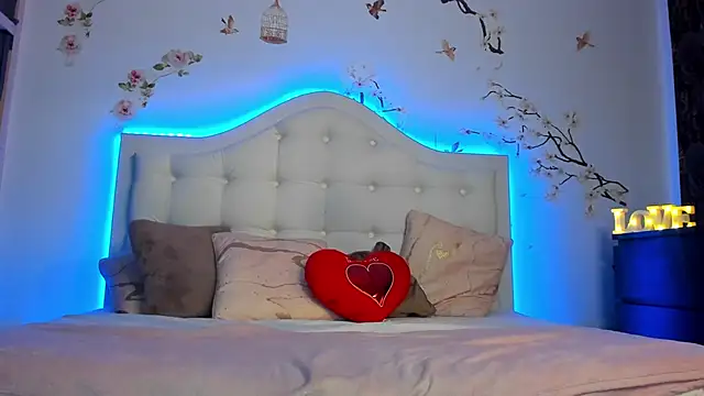 Snapshot of TinyBlair chatting on 02-28-26, 05:52 TinyBlair online show from 02-28-26, 05:52