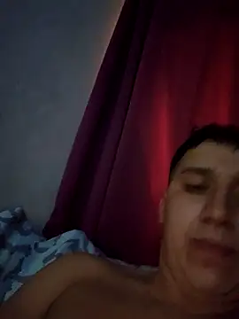 Alvarezz0202 online show from 04-24-26, 08:33