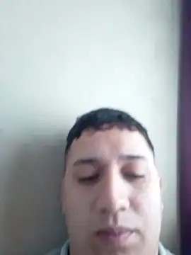 Snapshot of Alvarezz0202 chatting on 06-06-26, 12:43 Alvarezz0202 online show from 06-06-26, 12:43