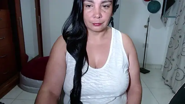 Snapshot of vivian-milf chatting on 05-01-26, 01:43 vivian-milf online show from 05-01-26, 01:43