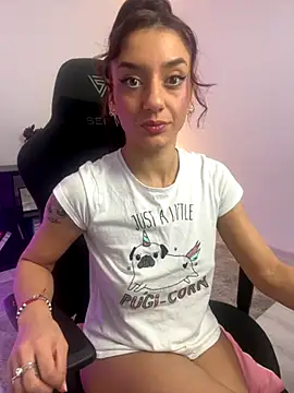 Sandy Bell online show from 11-26-25, 04:08