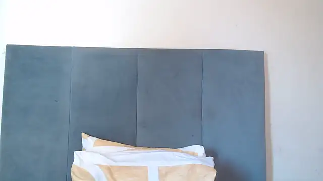 Chocolatebae86 online show from 04-01-26, 06:47