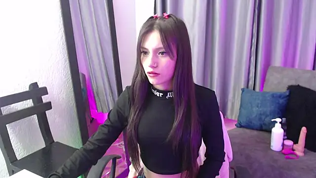 TiinaJonus  online show from 04-18-26, 05:11