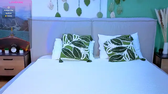 Danielle Eddwards online show from 02-19-26, 02:46