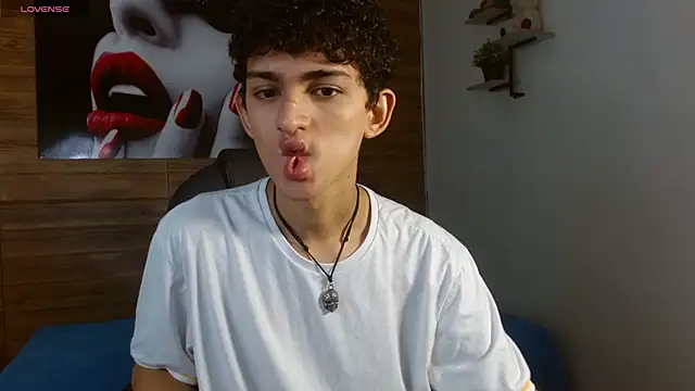 Michaelkoiv online show from 12-16-25, 12:21