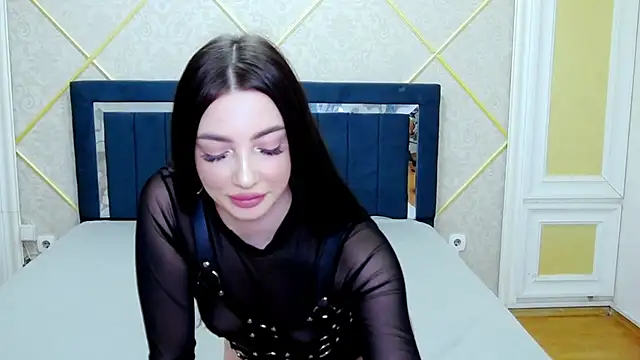 SaraElisse online show from 11-26-25, 08:21