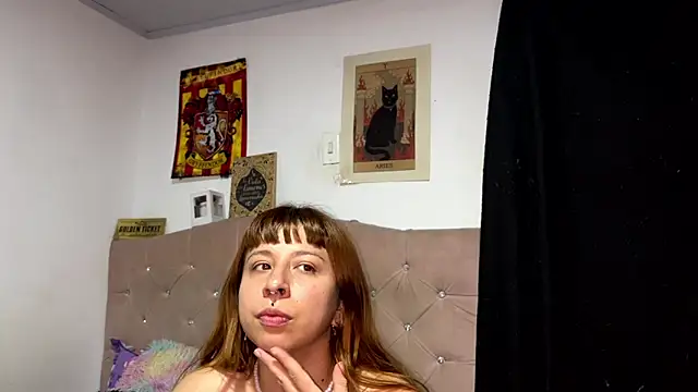 AriesVelvet online show from 06-04-26, 01:55