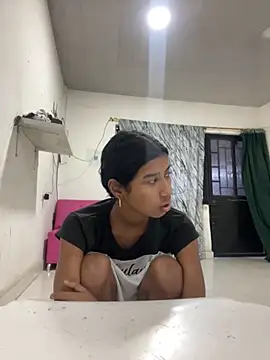 KattyAndDorian online show from 11-28-25, 10:12