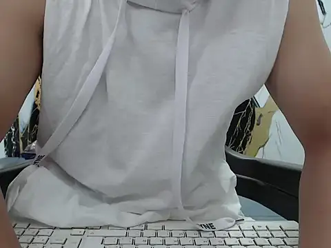 simonm667 online show from 05-16-26, 08:07