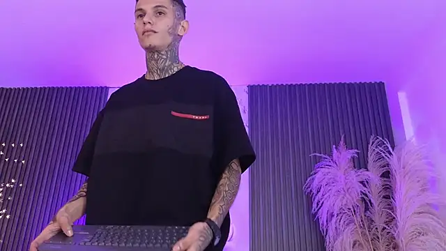 Paulo 527 online show from 02-22-26, 05:40