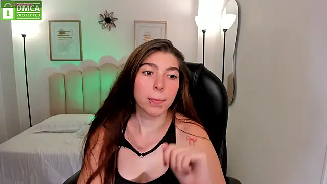 valeryn darter online show from 12-03-25, 08:40