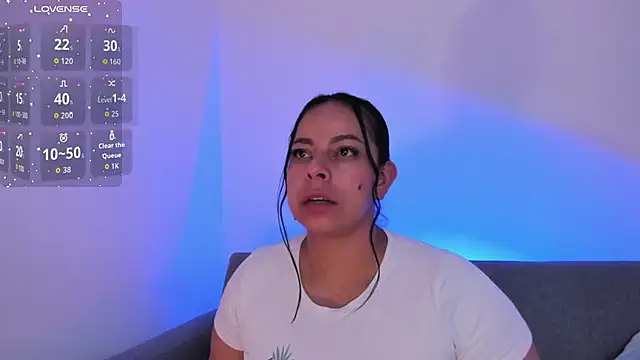 Snapshot of jimena_chic1 chatting on 04-30-26, 08:57 jimena chic1 online show from 04-30-26, 08:57