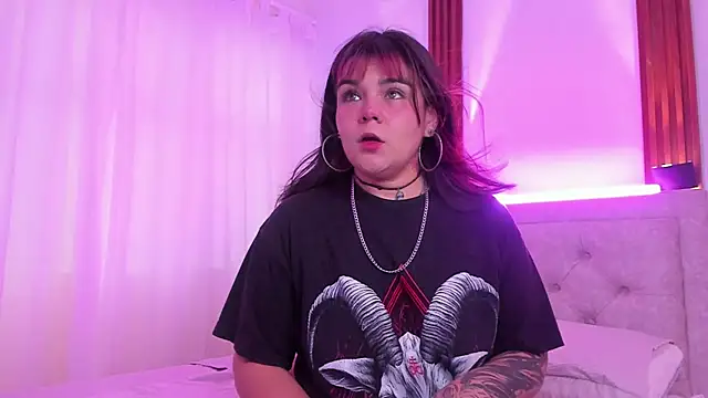 Snapshot of DakottaBluu chatting on 11-28-25, 07:27 DakottaBluu online show from 11-28-25, 07:27