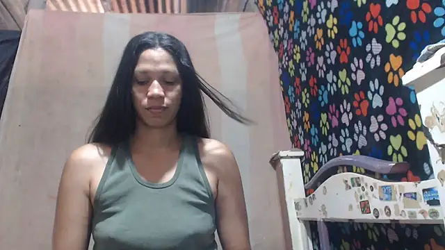 Snapshot of ELIZABET2- chatting on 06-23-26, 01:42 ELIZABET2- online show from 06-23-26, 01:42