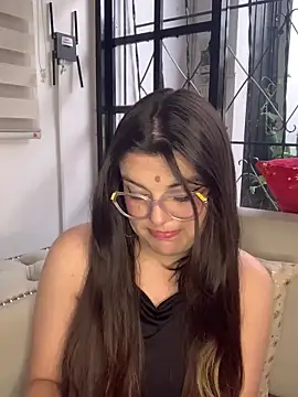 Scarletts Boobs online show from 12-15-25, 09:41