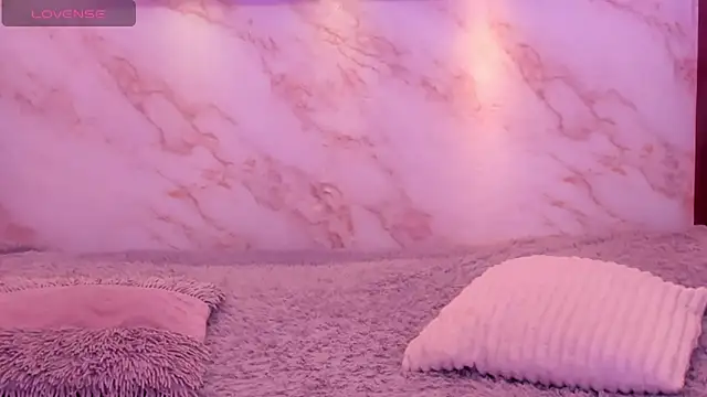 Dakota ferreti  online show from 03-29-26, 09:15