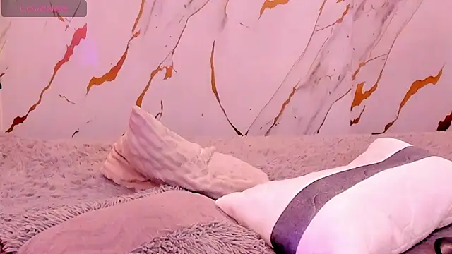 Dakota ferreti  online show from 04-22-26, 09:16