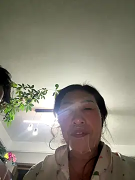 Snapshot of 22xiaopingguo chatting on 11-28-25, 06:21 22xiaopingguo online show from 11-28-25, 06:21