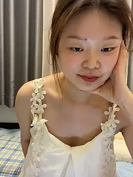 Snapshot of DMG-41 chatting on 05-24-26, 01:49 DMG-41 online show from 05-24-26, 01:49