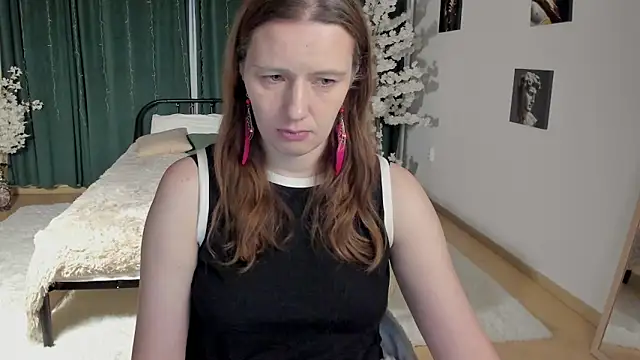 KathrineMeyer online show from 12-14-25, 02:17