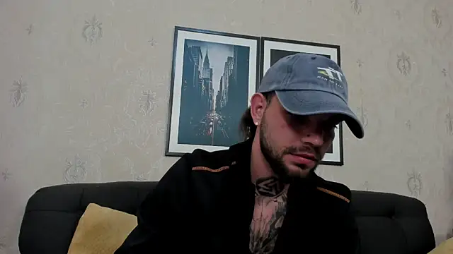Snapshot of KaneHunter chatting on 05-15-26, 11:23 KaneHunter online show from 05-15-26, 11:23
