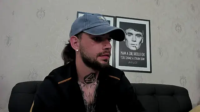 Snapshot of KaneHunter chatting on 05-15-26, 11:56 KaneHunter online show from 05-15-26, 11:56