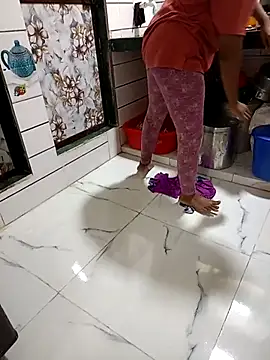 chilllisa online show from 12-05-25, 05:27