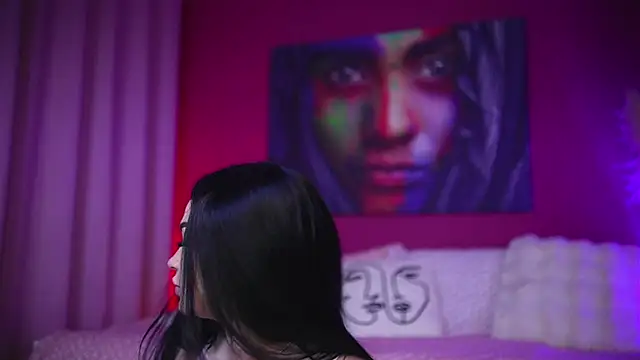 sashalorenzz online show from 12-14-25, 04:29