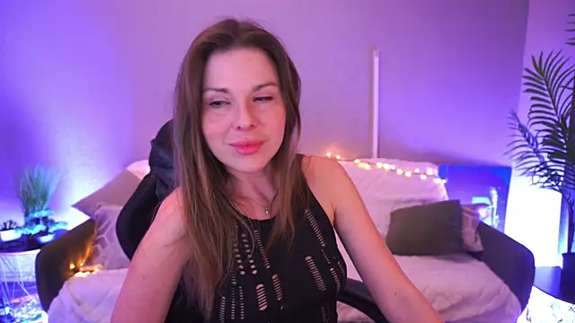 KissableKira online show from 04-18-26, 07:58