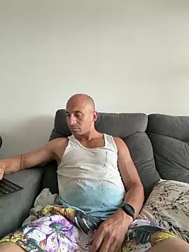 Russo41rj online show from 12-17-25, 12:55