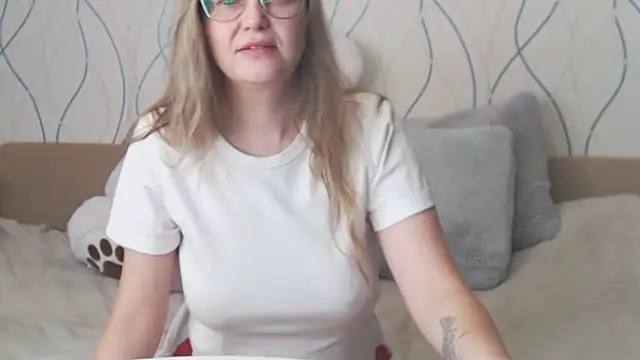 KissKsy online show from 12-01-25, 06:07