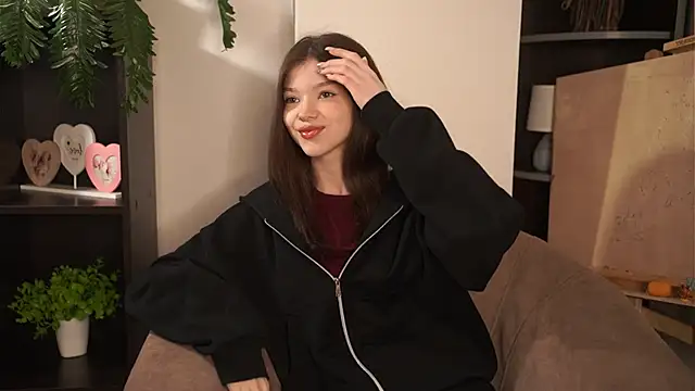 HalleyMedearis online show from 12-01-25, 09:14