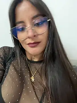  Victoria foxx online show from 12-17-25, 09:10