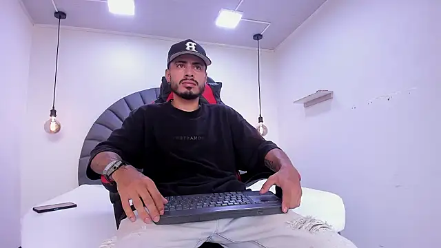 MatthewCullen online show from 02-05-26, 07:51