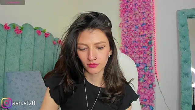 Ash 20  online show from 04-13-26, 07:52