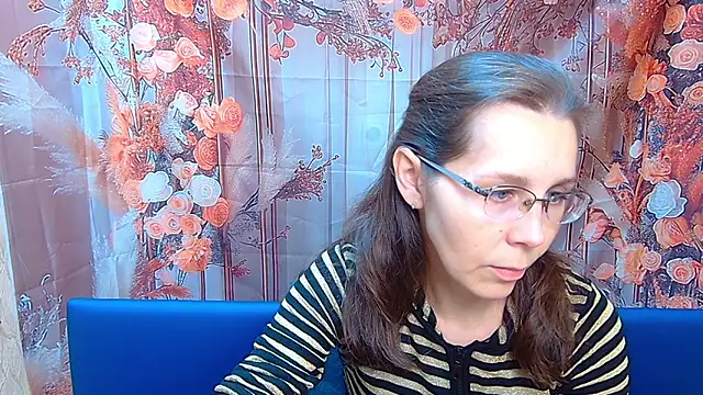 DaisyEdit online show from 11-30-25, 06:06