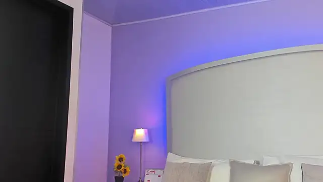 salome moon  online show from 05-20-26, 11:38