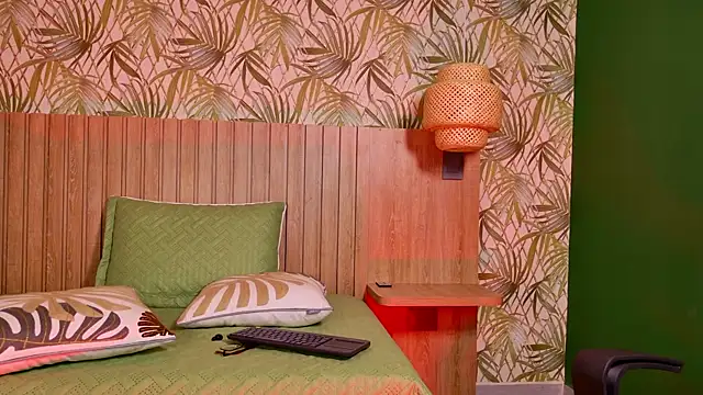 Mia Cullen online show from 02-26-26, 11:42