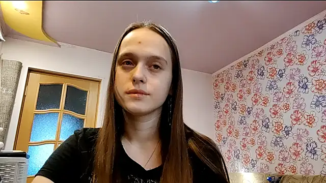 SophieHazely online show from 12-23-25, 01:58