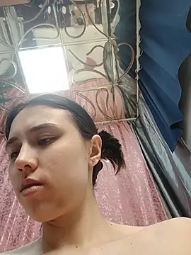 Foxylce online show from 03-31-26, 12:56