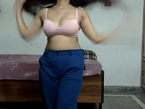 Snapshot of cute_rohani1 chatting on 07-07-26, 04:33 cute rohani1 online show from 07-07-26, 04:33