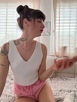 Sugarbellax online show from 02-15-26, 02:58