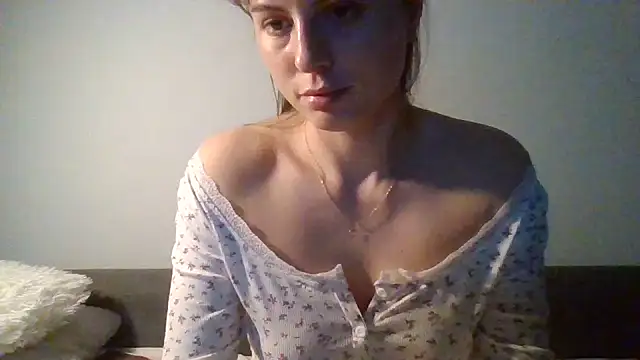 Snapshot of Devil_Maiden chatting on 04-01-26, 07:44 Devil Maiden online show from 04-01-26, 07:44