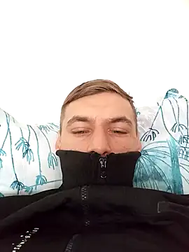 Snapshot of Madix1997 chatting on 12-01-25, 10:20 Madix1997 online show from 12-01-25, 10:20