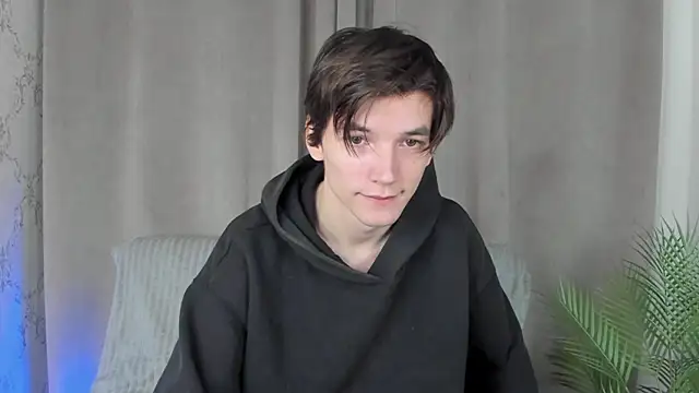 Snapshot of Collin_Carp chatting on 12-03-25, 11:08 Collin Carp online show from 12-03-25, 11:08