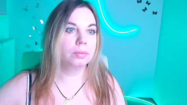 Amanda Swannn online show from 12-15-25, 06:50