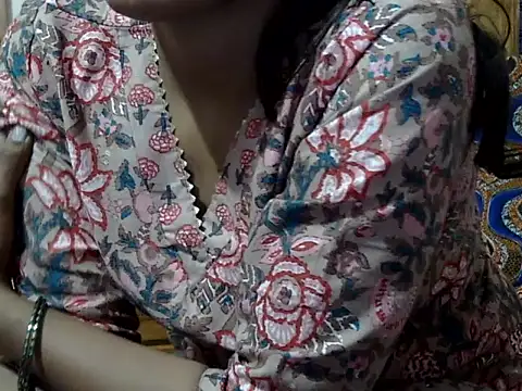 Snapshot of Hot_Princess2000 chatting on 12-03-25, 08:34 Hot Princess2000 online show from 12-03-25, 08:34