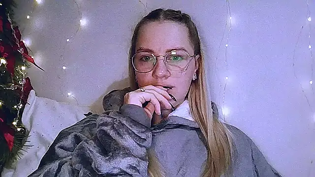 Whitehex666 online show from 01-05-26, 05:38