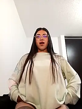 Violett  Rose online show from 12-17-25, 12:22