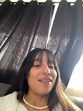 Snapshot of Mia_fiire chatting on 02-23-26, 07:11 Mia fiire online show from 02-23-26, 07:11